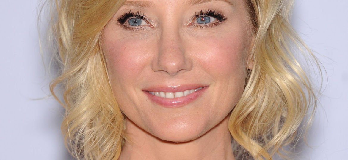 Los,Angeles,-,May,03:,Anne,Heche,Arrives,To,The